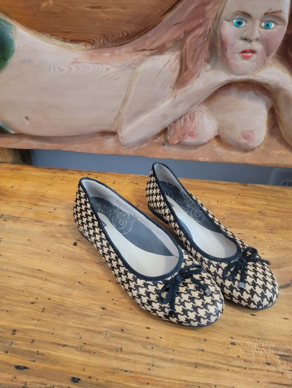Propet "Emma" S 11 Tan & Black Houndstooth Slip-on Ballet Flat w/Round Toe & Bow